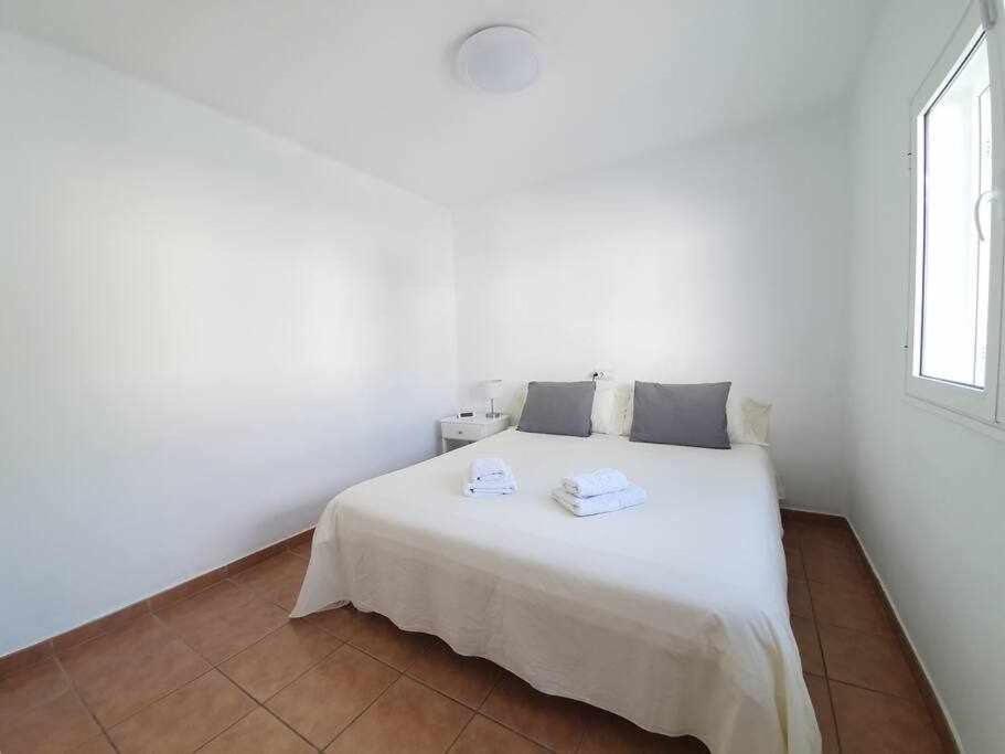 Costa Mathilda Apartment 蒂亚斯 外观 照片